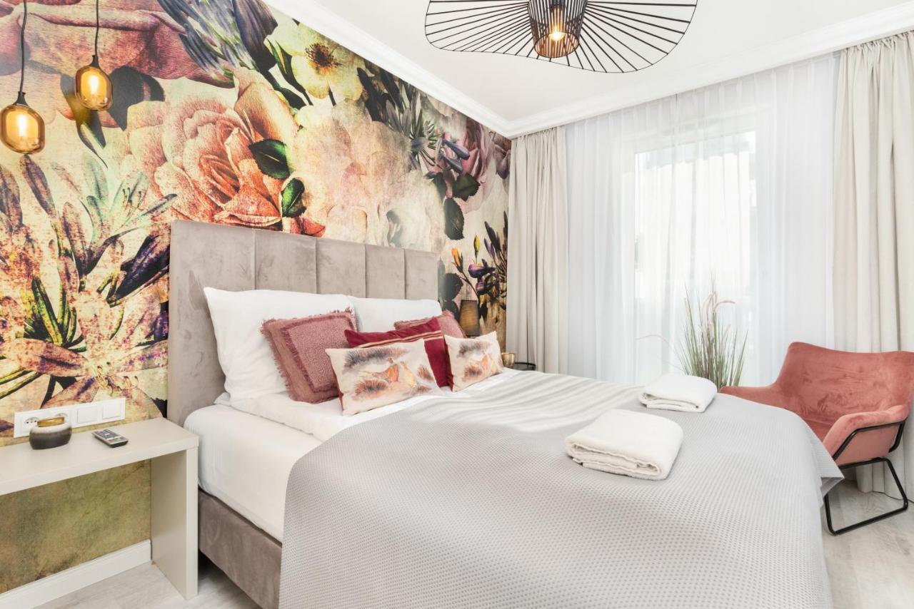 شقة غدانسك  في Harmonia Oliwska Premium By Renters Prestige المظهر الخارجي الصورة
